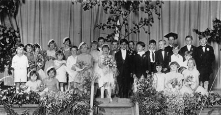 "Tom Thumb" Wedding